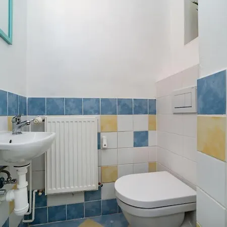 شقة Cosy, Retro-styled Flat In Beautiful Zizkov *
