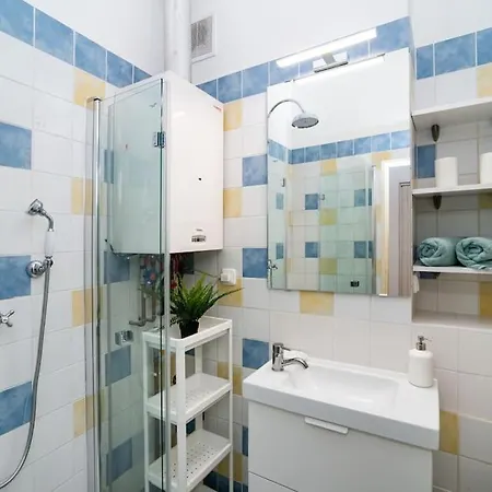 Cosy, Retro-styled Flat In Beautiful Zizkov شقة براغ
