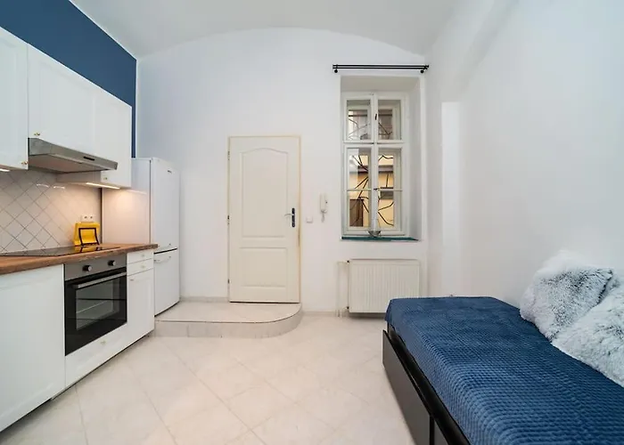 Cosy, Retro-styled Flat In Beautiful Zizkov Appartamento