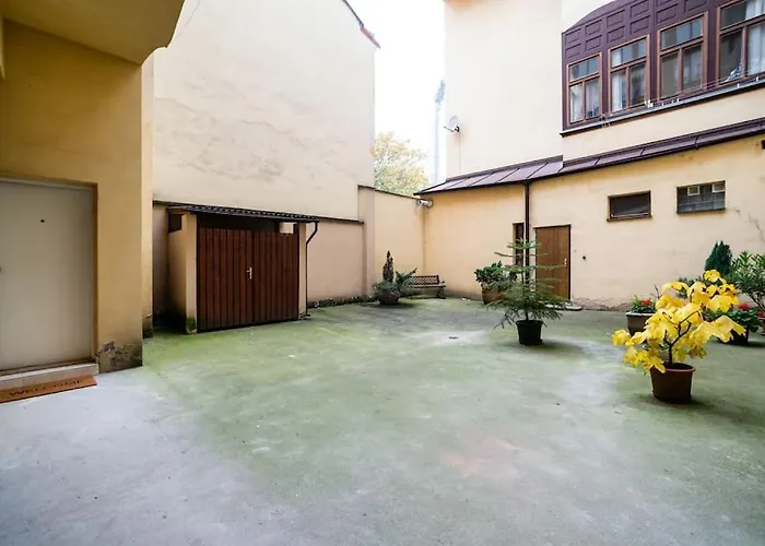 Appartamento Cosy, Retro-styled Flat In Beautiful Zizkov Praga