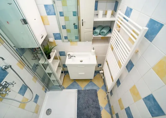 Cosy, Retro-styled Flat In Beautiful Zizkov